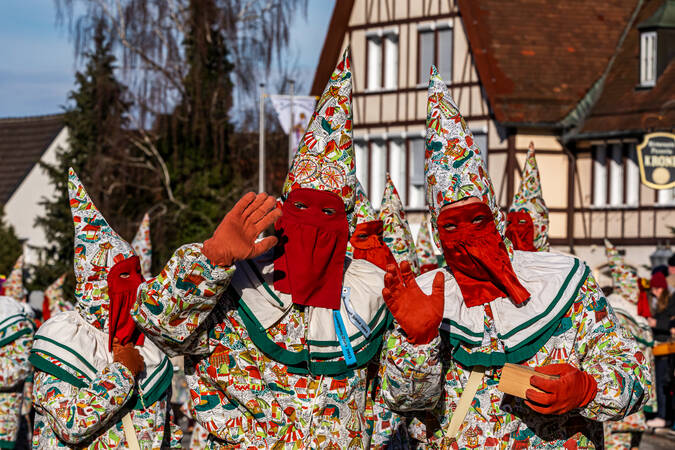 Im Narrenkleid "Kunterbunt"