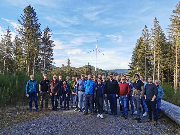 Besichtigung Windpark Hohenlochen am 21.02.2025 (Gruppenbild Gemeinderat Oberndorf und Fluorn-Winzeln)