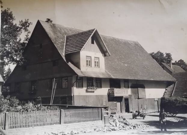 Historischer Blick auf das Haus Obara Neubaura