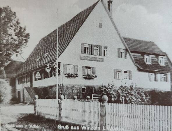 Historischer Blick auf das Gasthaus Adler