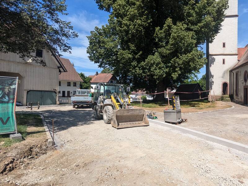 Aktueller Stand von der Baumaßnahme vor der Alten Kirche (vom 09.07.2024)